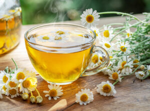 Chamomile tea to colour your hair without chemical